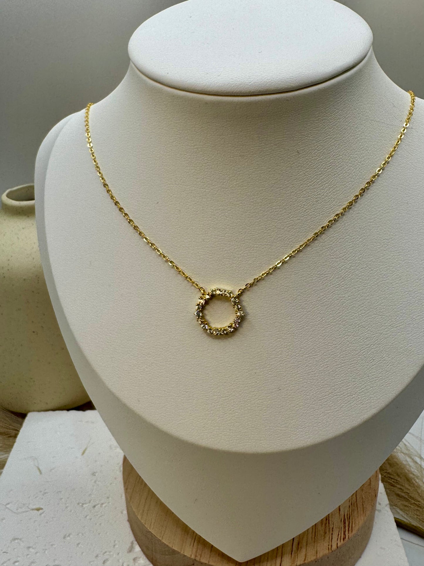 Round Pendant Necklace